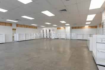 Airport Retail with National Neighbours