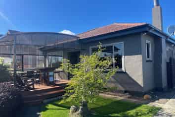 21 Lincoln Street, Hampden