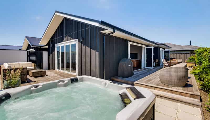 11 Whangaehu Place, Te Awa