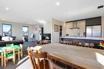 31 Geoff Geering Drive, Netherby