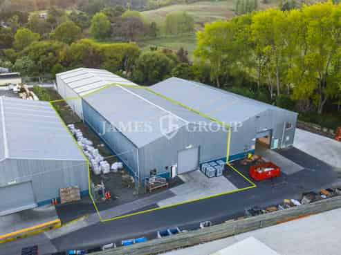 600sqm High Stud Industrial with Yard!