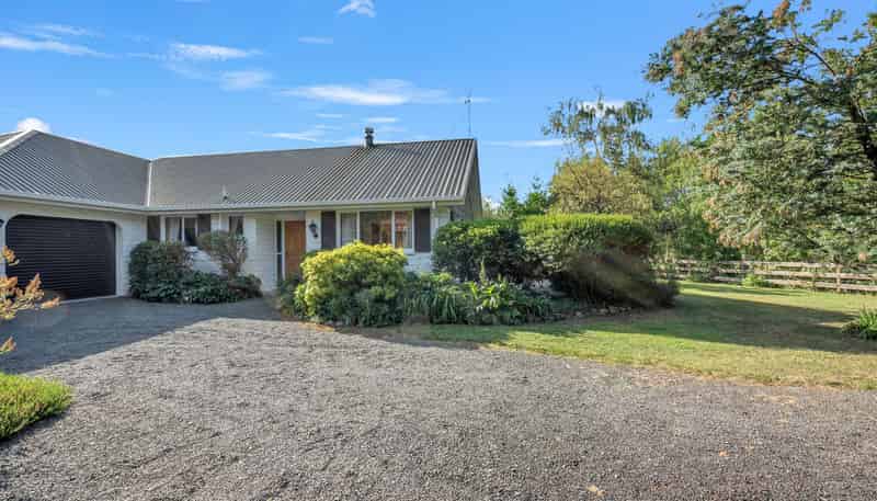 44 Burnt Hill Road, Oxford