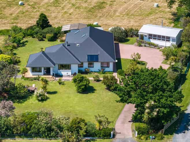 1715 Miranda Road, Mangatangi