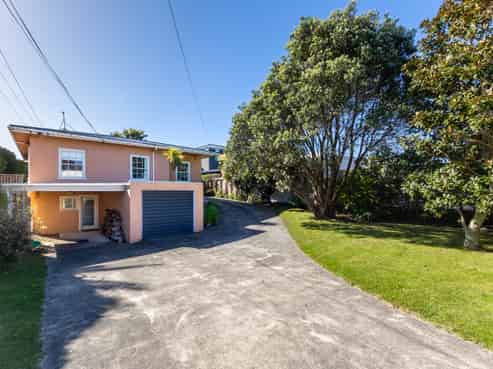 113 Manly Street, Paraparaumu Beach