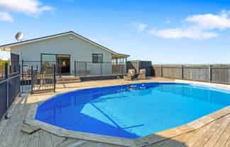 40 Pukehina Parade, Pukehina