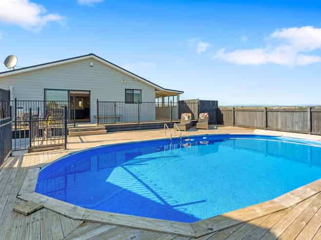 40 Pukehina Parade, Pukehina