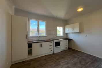 11 Nikau Street, Tawhero