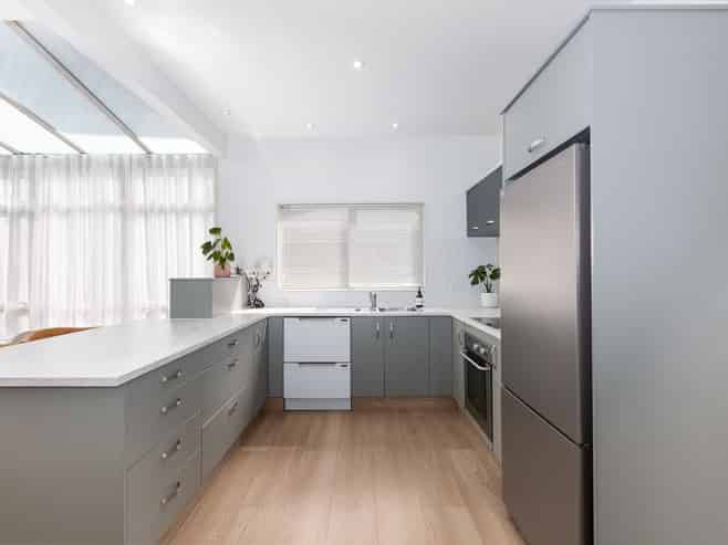 18 Beach Road, Plimmerton