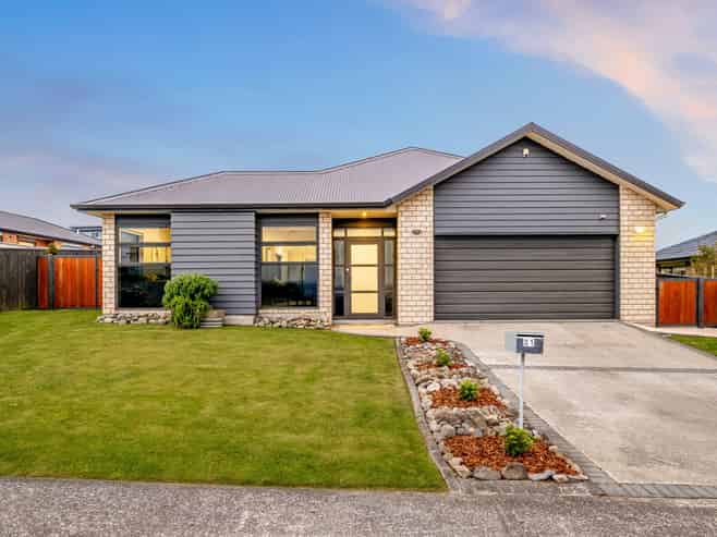 21 Nelson Avenue, Aotea