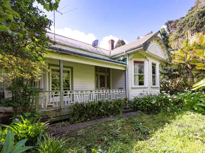 1192 Huia Road, Huia