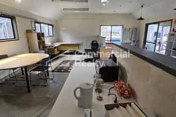 Portacom And Yard 2300 Sqm