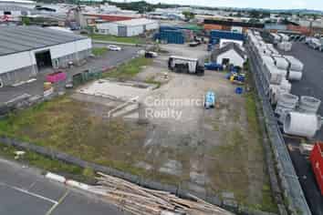 Portacom And Yard 2300 Sqm