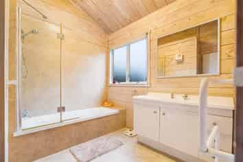 12 Princess Maria Place, Massey