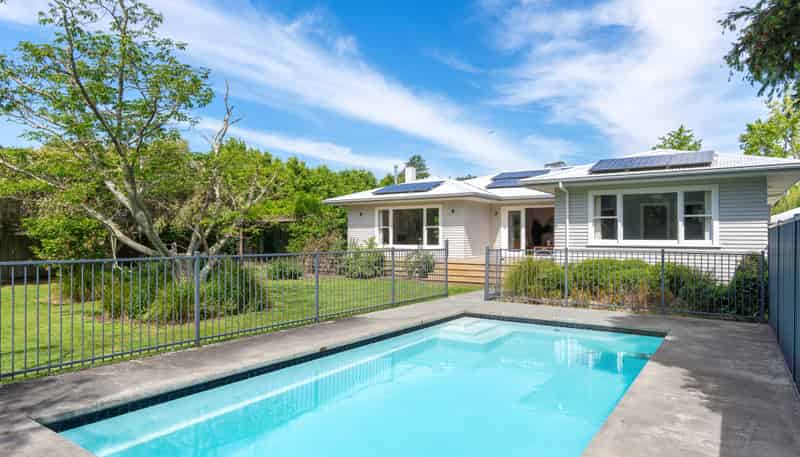 24 Island Road, Whataupoko