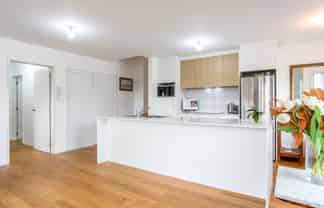 16/270  Onewa Road, Birkenhead