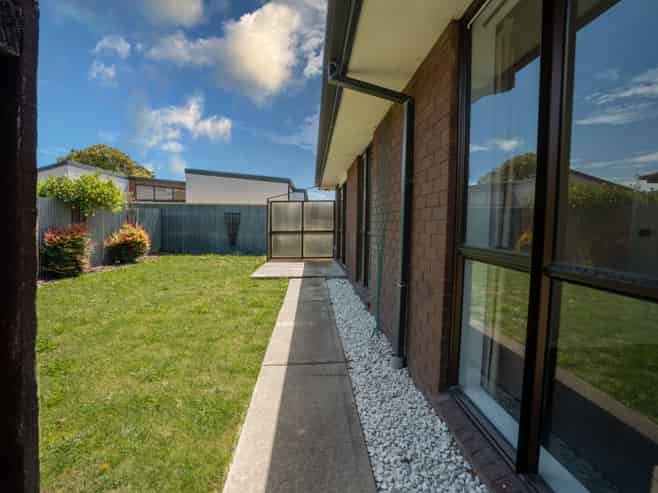 2/232 Harewood Road, Bishopdale