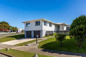 1 Caduceus Place, Ascot Park