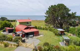 451 Tora Farm Settlement Road, Tora