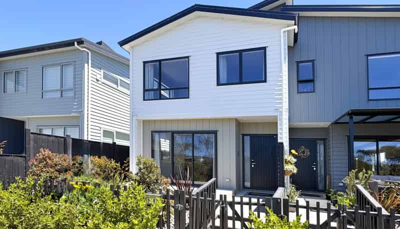 169 Te Taruna Drive, Milldale