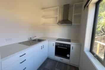 b/27 Chadwick Place, Highbury