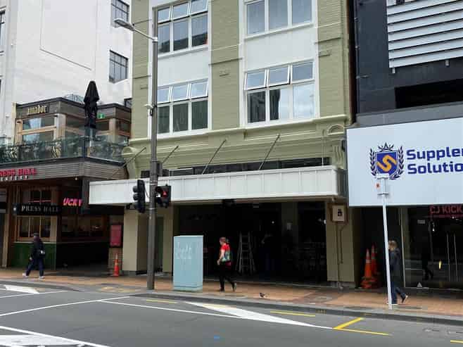 8 Desk serviced office | Boutique