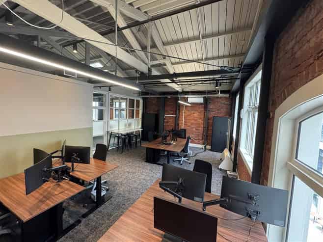 8 Desk serviced office | Boutique