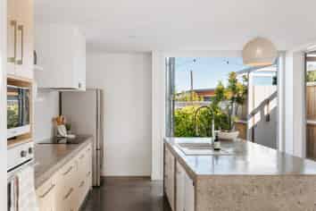 117 The Coast Boulevard , Papamoa