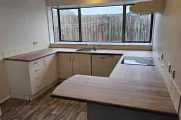 6 Cinnamon Road, Mangere