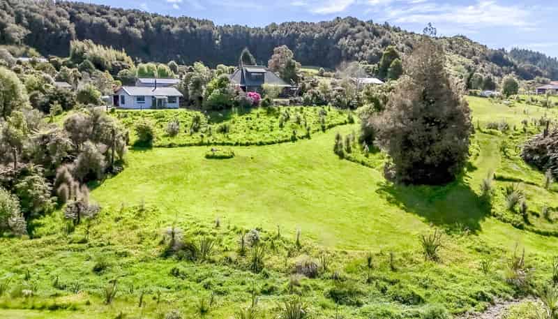 1 and 3 Back Creek Road, Hokitika
