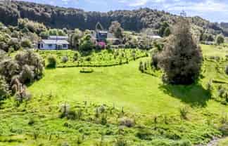 1 and 3 Back Creek Road, Hokitika