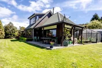 1 and 3 Back Creek Road, Hokitika