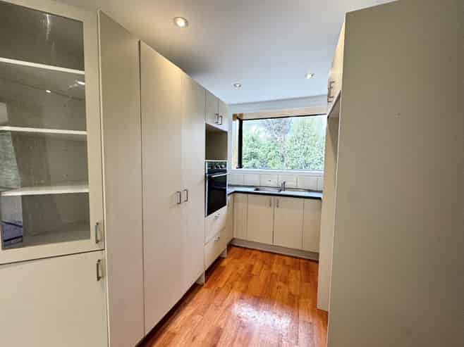 5 Hersham Place, Bromley