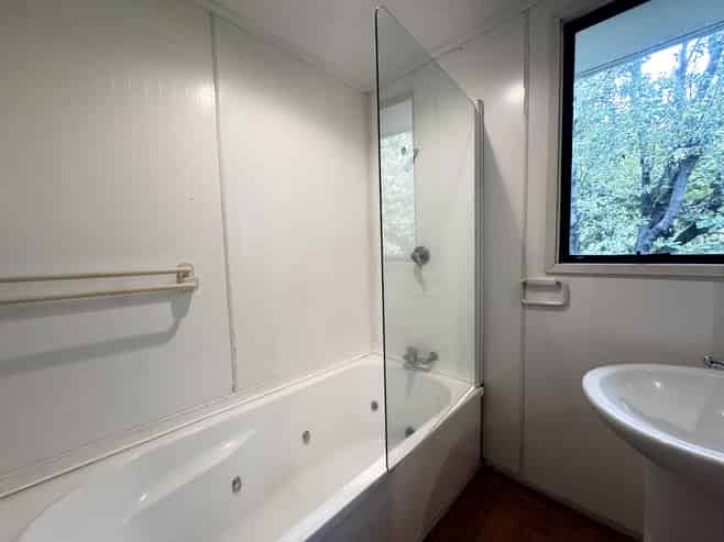 5 Hersham Place, Bromley