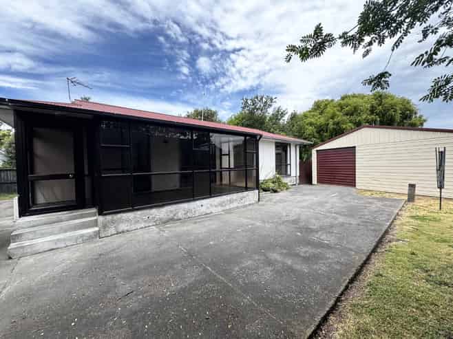 5 Hersham Place, Bromley