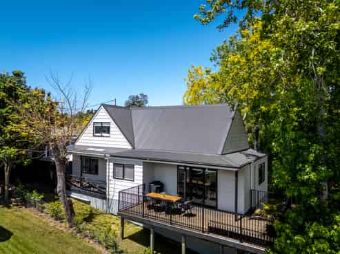 58B Aeroview Drive, Beach Haven