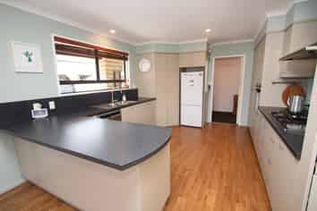 79 Trevors Road, Hampstead