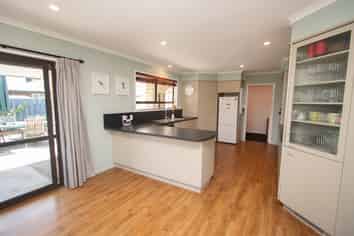 79 Trevors Road, Hampstead