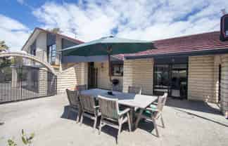 79 Trevors Road, Hampstead