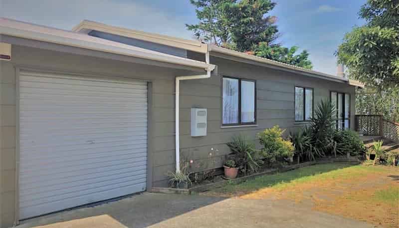 2/45 Templeton Place, Clendon Park