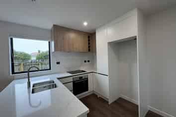 3/20 Luke Street, Otahuhu