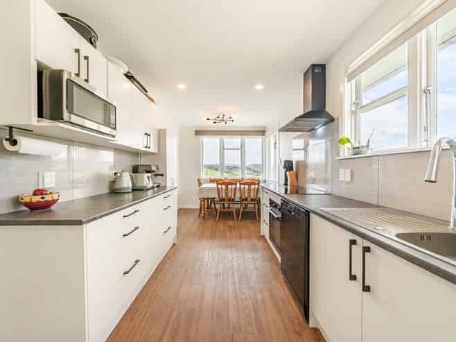 6 Piko Street, Titahi Bay