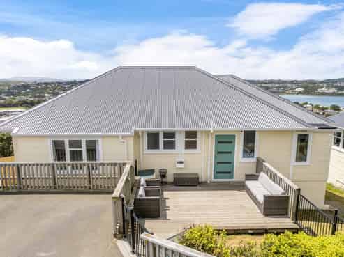 6 Piko Street, Titahi Bay