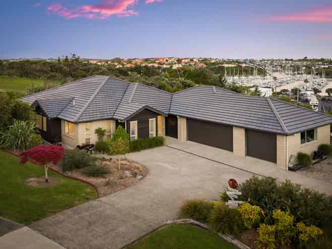 21 Laguna Place, Matakatia