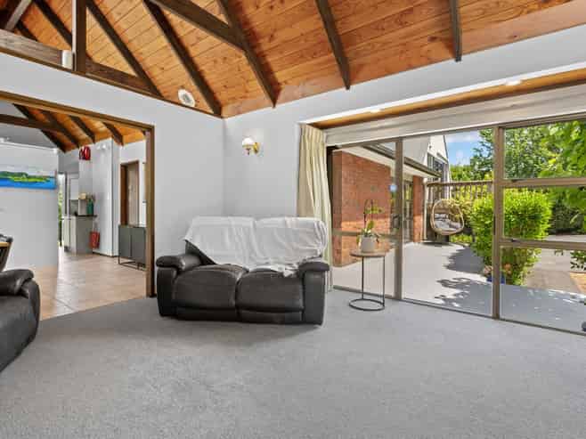 28 Tuhangi Street, Kamo