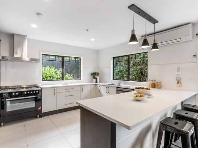 81 Owairaka Avenue, Mount Albert