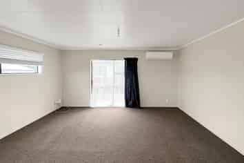 C/61 Johnston street, Foxton