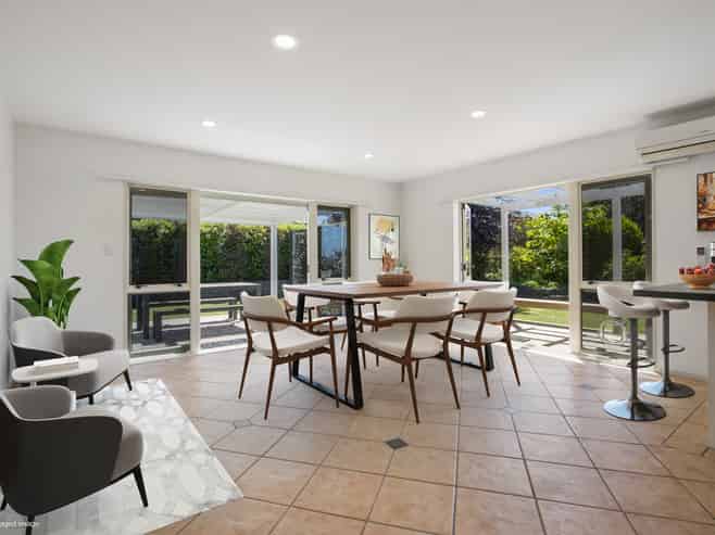 10 Highfields Drive, Katikati