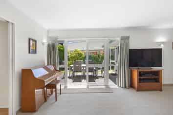 9 Gresham Place, Taradale