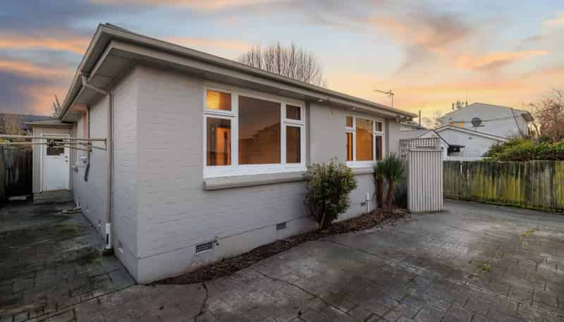 1/27 Devonport Lane, Merivale