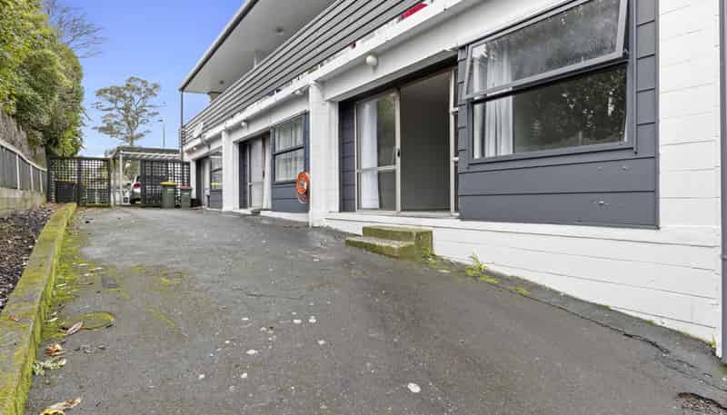 2/633 Grey Street, Hamilton East